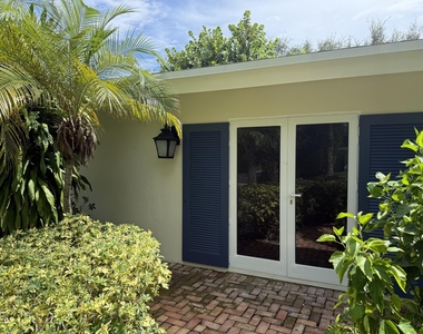 228 Lake Terrace - Photo Thumbnail 1
