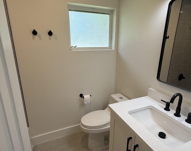 228 Lake Terrace - Photo Thumbnail 13