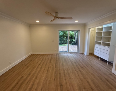 228 Lake Terrace - Photo Thumbnail 8