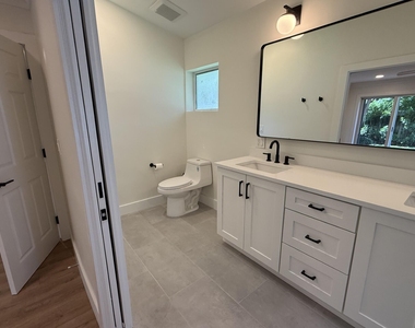 228 Lake Terrace - Photo Thumbnail 10