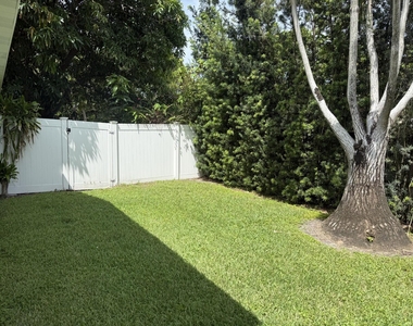 228 Lake Terrace - Photo Thumbnail 20