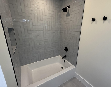 228 Lake Terrace - Photo Thumbnail 12