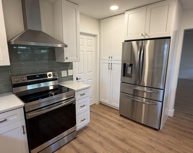 228 Lake Terrace - Photo Thumbnail 5