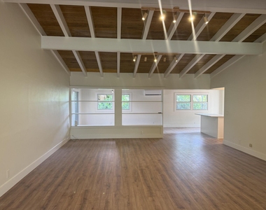 228 Lake Terrace - Photo Thumbnail 3
