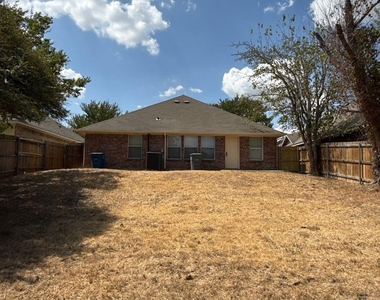 7214 Sierra Way - Photo Thumbnail 27