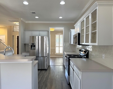 3204 Windridge Lane - Photo Thumbnail 7
