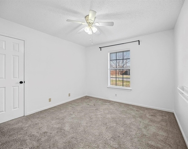 2114 Lattimore Street - Photo Thumbnail 11