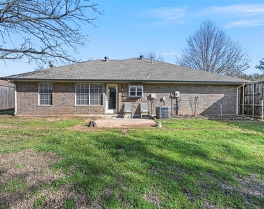 2114 Lattimore Street - Photo Thumbnail 15