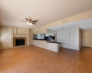 2708 Oak Grove Drive - Photo Thumbnail 14