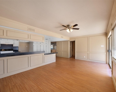 2708 Oak Grove Drive - Photo Thumbnail 16