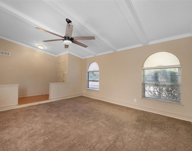2708 Oak Grove Drive - Photo Thumbnail 4