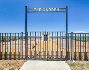 16616 Highland Drive - Photo Thumbnail 39