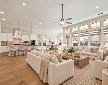 16616 Highland Drive - Photo Thumbnail 5