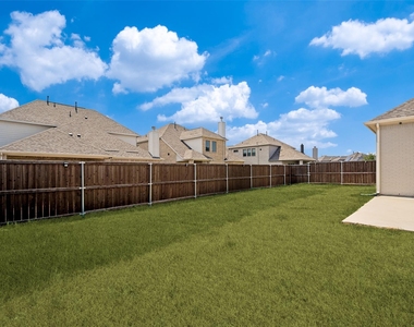 16616 Highland Drive - Photo Thumbnail 32