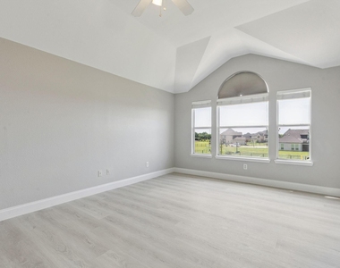 1514 Summerside Drive - Photo Thumbnail 18