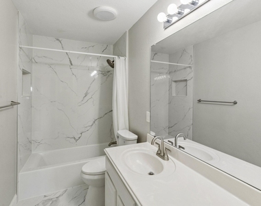 1514 Summerside Drive - Photo Thumbnail 15