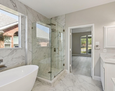 1514 Summerside Drive - Photo Thumbnail 13