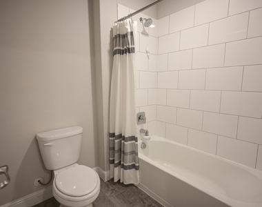 725 Golden Gate Park Road - Photo Thumbnail 11