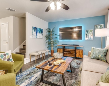 3825 Sheraton Road - Photo Thumbnail 7