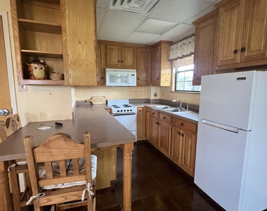 1976 Vz County Road 3507 - Photo Thumbnail 1