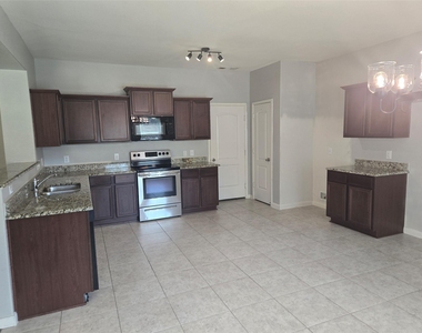 1627 Blackburn Way - Photo Thumbnail 6