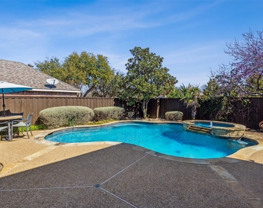 9740 Plains Circle - Photo Thumbnail 34