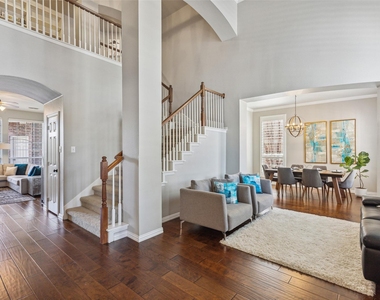 9740 Plains Circle - Photo Thumbnail 3