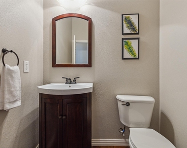 9740 Plains Circle - Photo Thumbnail 24