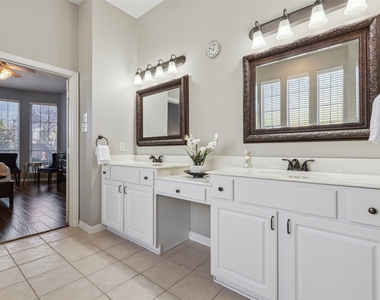 9740 Plains Circle - Photo Thumbnail 23