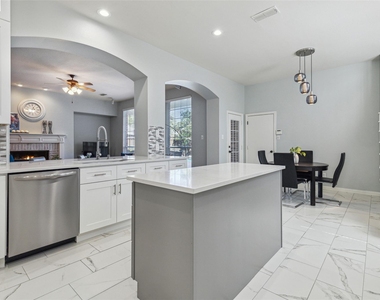 9740 Plains Circle - Photo Thumbnail 9