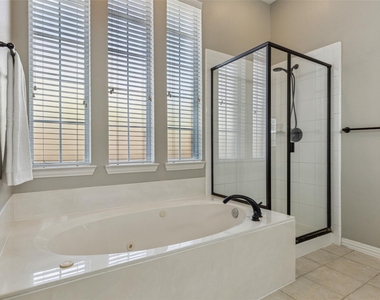 9740 Plains Circle - Photo Thumbnail 22