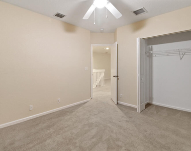 6688 Lurais Drive - Photo Thumbnail 14