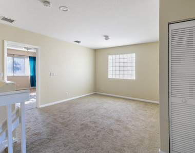 6688 Lurais Drive - Photo Thumbnail 9