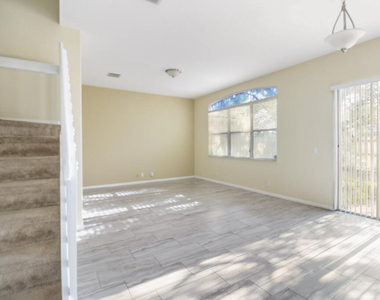 6688 Lurais Drive - Photo Thumbnail 7