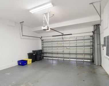 6688 Lurais Drive - Photo Thumbnail 24
