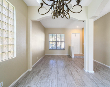 6688 Lurais Drive - Photo Thumbnail 6
