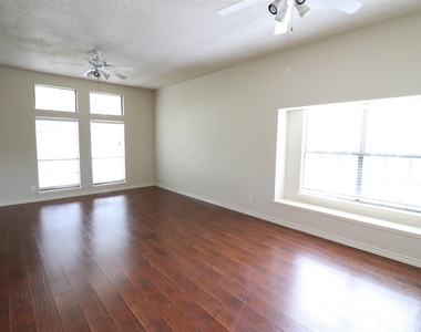 9232 Willard St - Photo Thumbnail 6