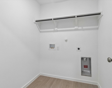 2532 Farrier Lane - Photo Thumbnail 11