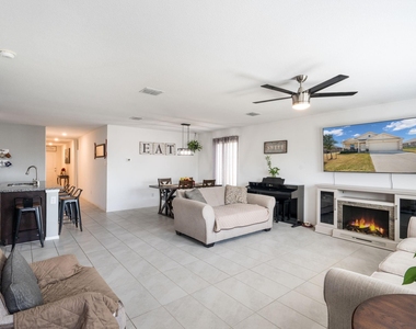 1636 Bluff View Drive - Photo Thumbnail 3