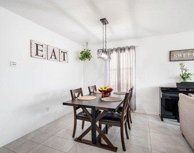 1636 Bluff View Drive - Photo Thumbnail 10