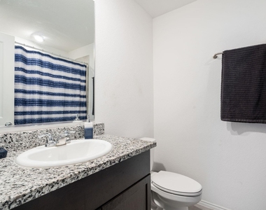 1636 Bluff View Drive - Photo Thumbnail 13