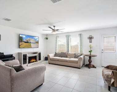 1636 Bluff View Drive - Photo Thumbnail 6