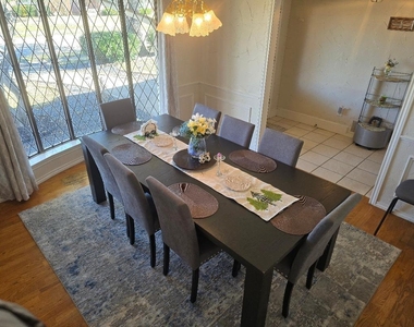 2004 Cherbourg Drive - Photo Thumbnail 14
