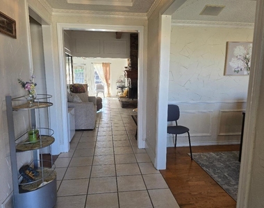 2004 Cherbourg Drive - Photo Thumbnail 3