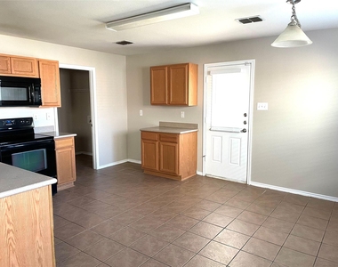1745 Diamond Lake Trail - Photo Thumbnail 4