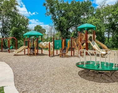 1745 Diamond Lake Trail - Photo Thumbnail 12