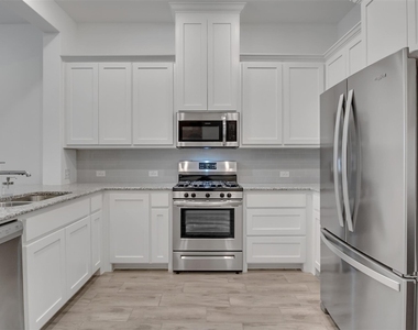 6456 Northern Dancer Drive - Photo Thumbnail 6