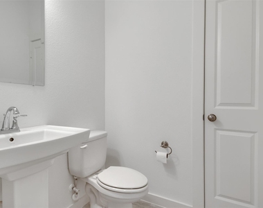 6456 Northern Dancer Drive - Photo Thumbnail 8