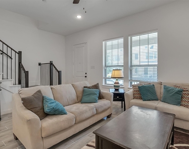 6456 Northern Dancer Drive - Photo Thumbnail 4