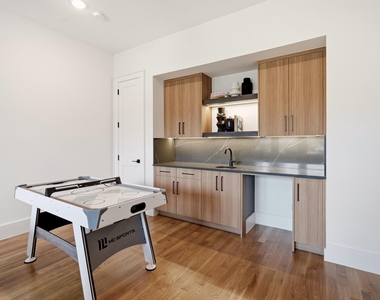 5449 Goodwin Avenue - Photo Thumbnail 23